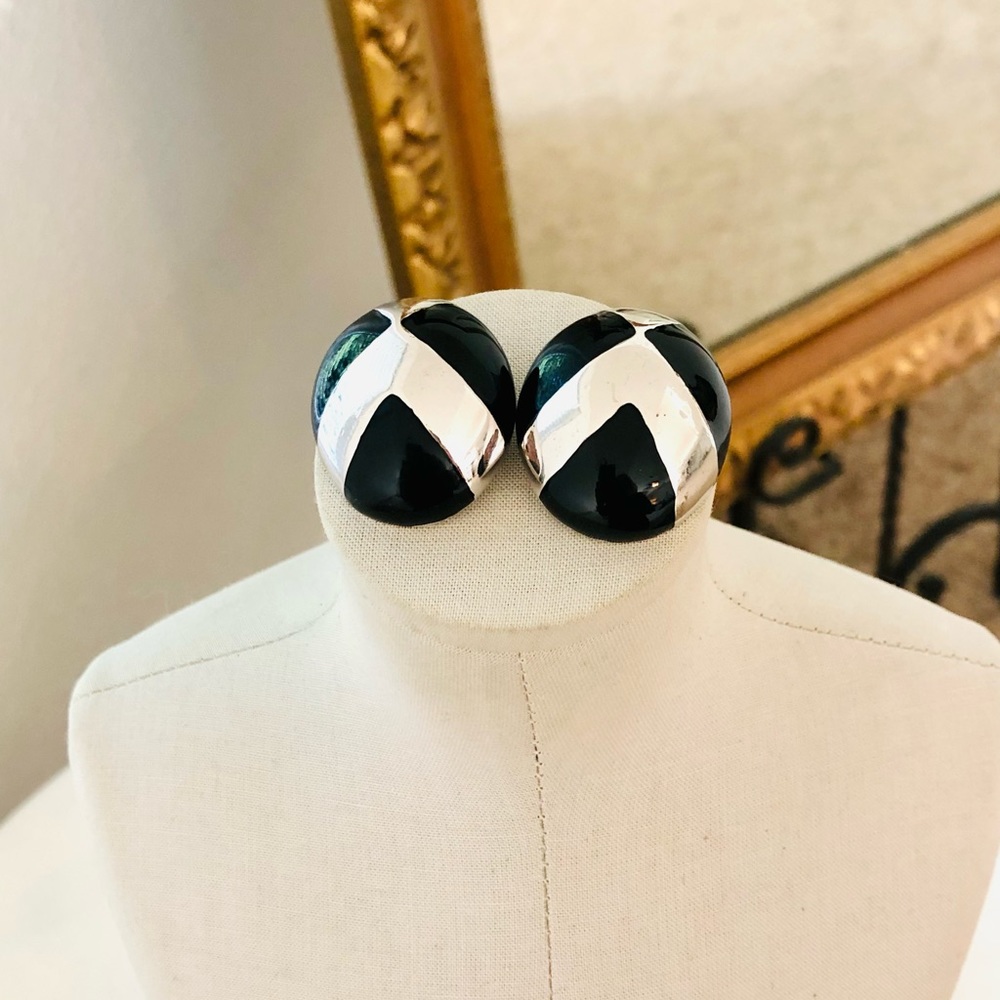 Vintage Luxury Classic signed CINER Earrings